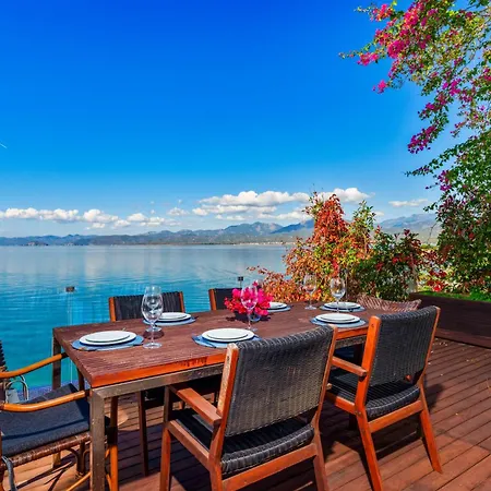 Tekce Knight Island N27 Villa