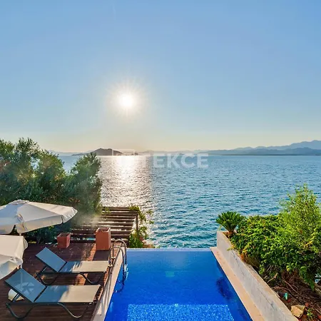 Βίλα Tekce Knight Island N27