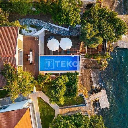 Tekce Knight Island N27 Βίλα Φετιγιέ