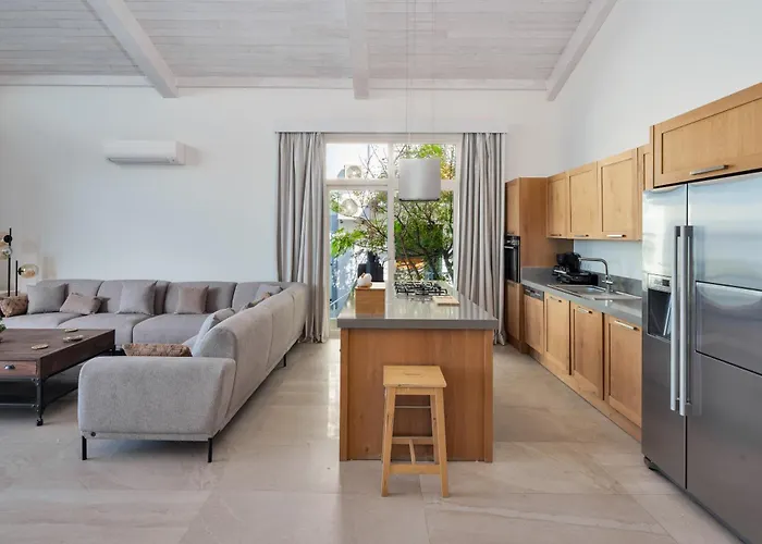 Tekce Knight Island N27 Vilă *